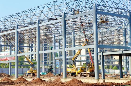 科學(xué)調(diào)度戰(zhàn)酷暑 遂寧高新區(qū)西部鐵路物流園項(xiàng)目錯(cuò)時(shí)施工保安全促生產(chǎn)